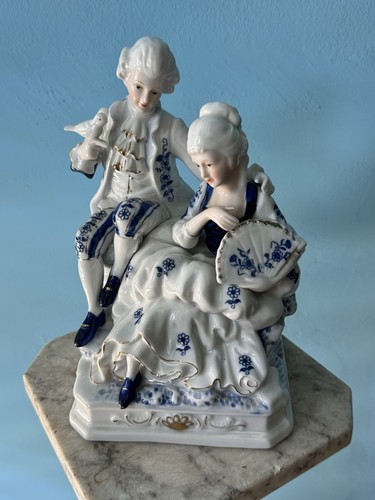 Statuina - , in